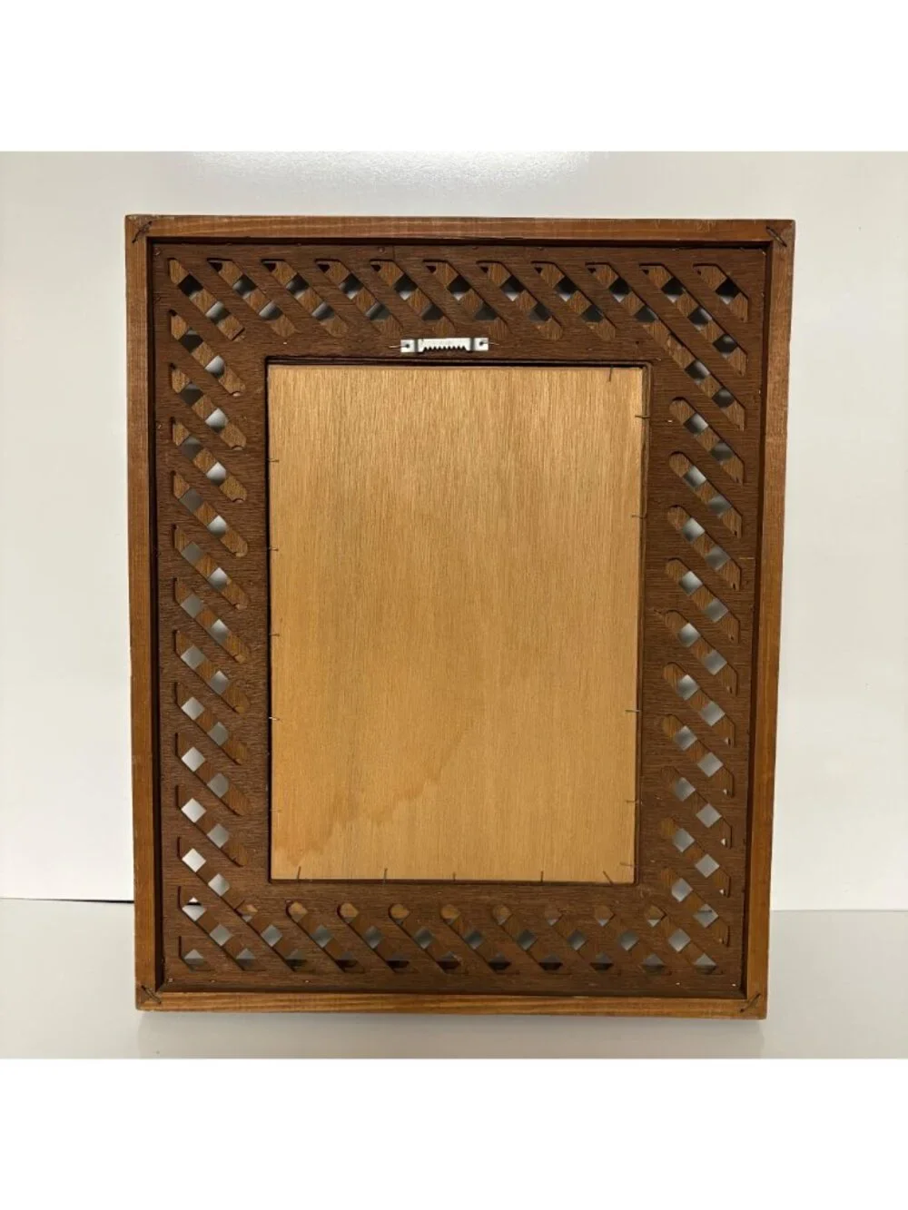 Unbranded vintage framed