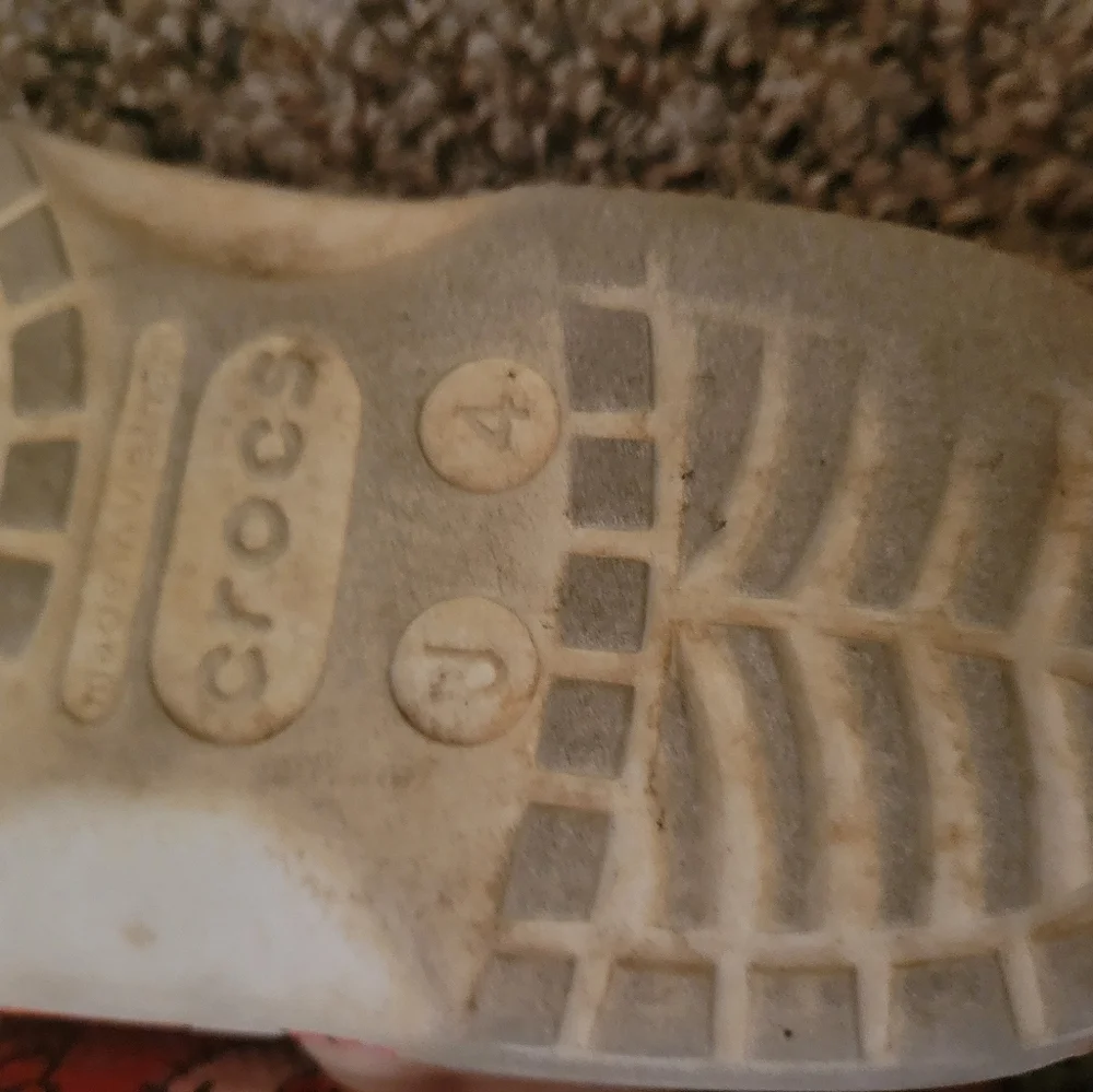 CROCS look little