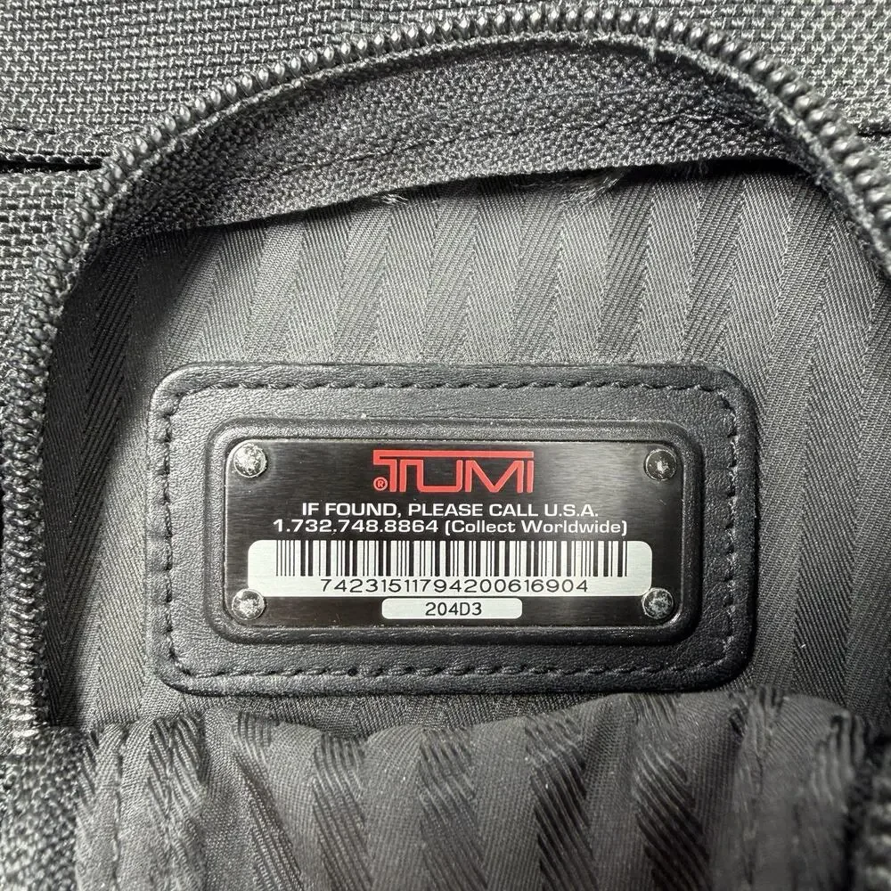 Tumi 💗 new poshmark