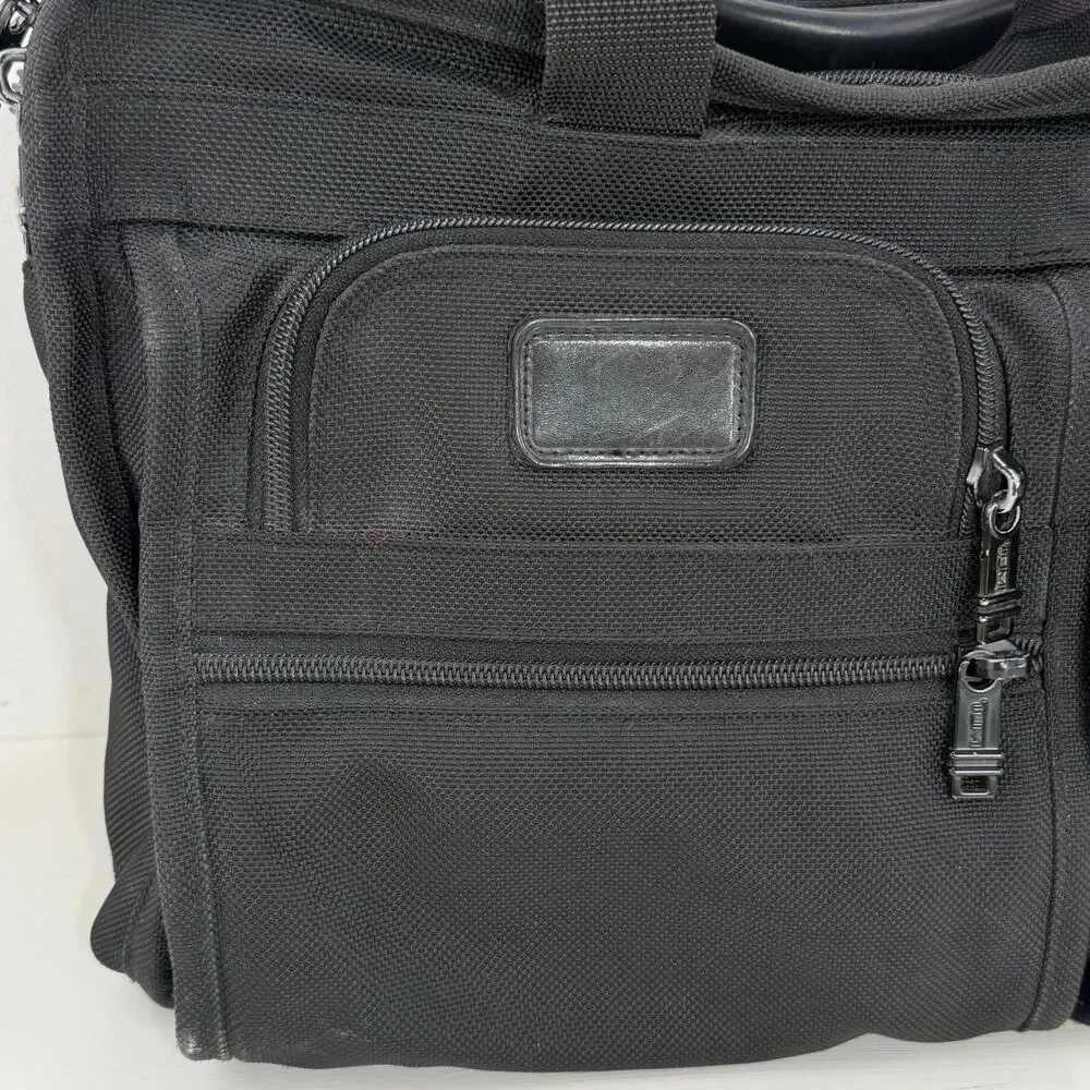 Tumi 💗 new poshmark