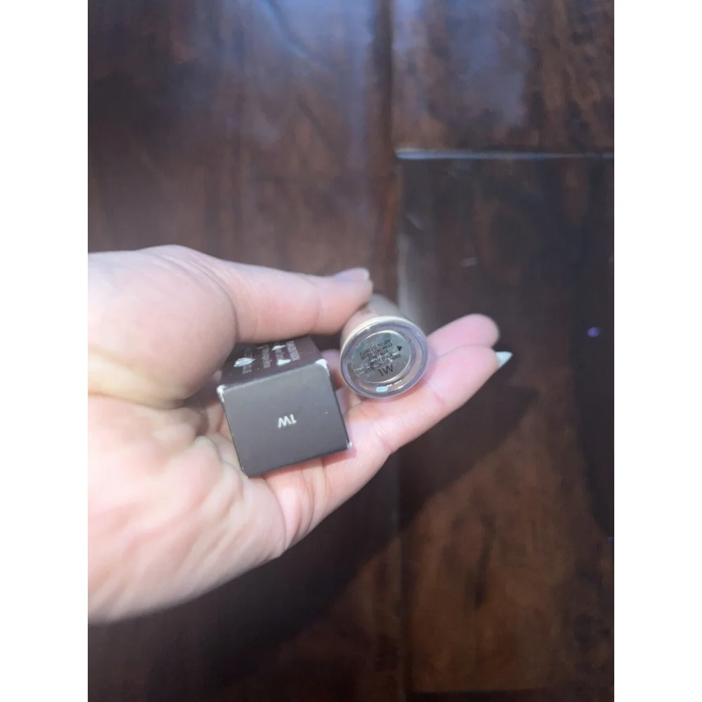 laura mercier laura mercier