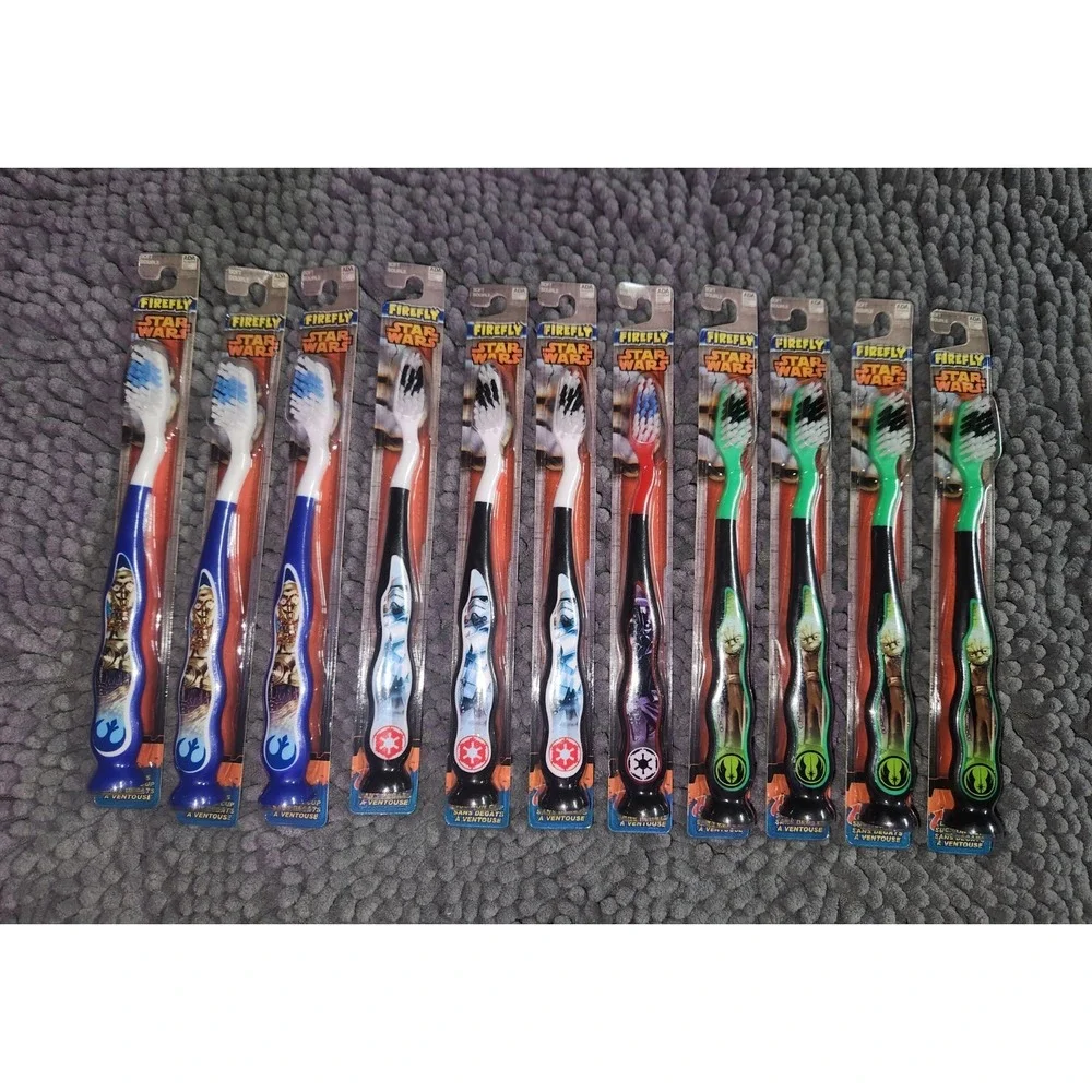 Lot of 11~Star Wars Child Kids Ultra Soft bristle Toothbrushes Asstd. Colors~NEW