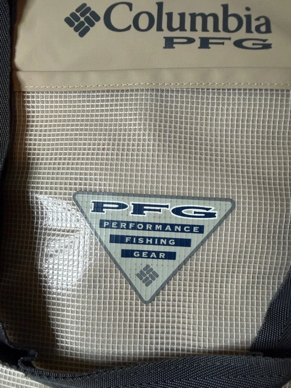 Columbia pfg duffel