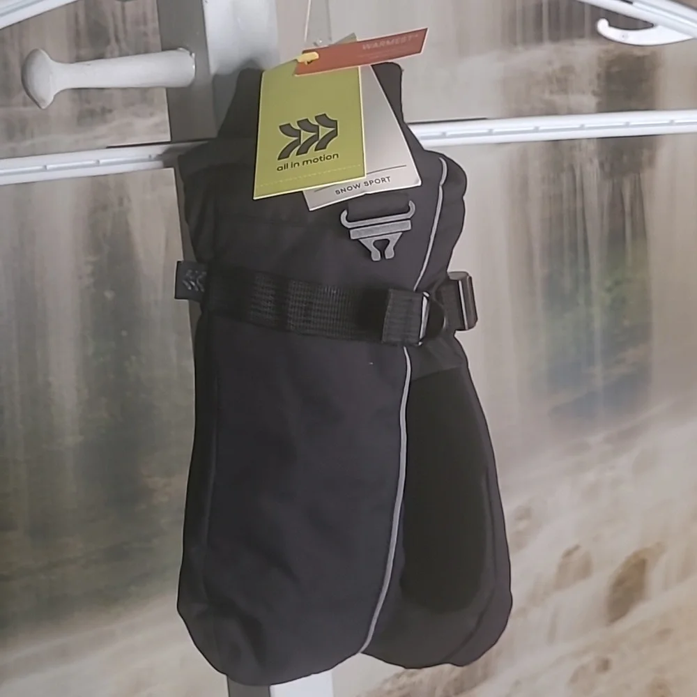 all in motion gloves release