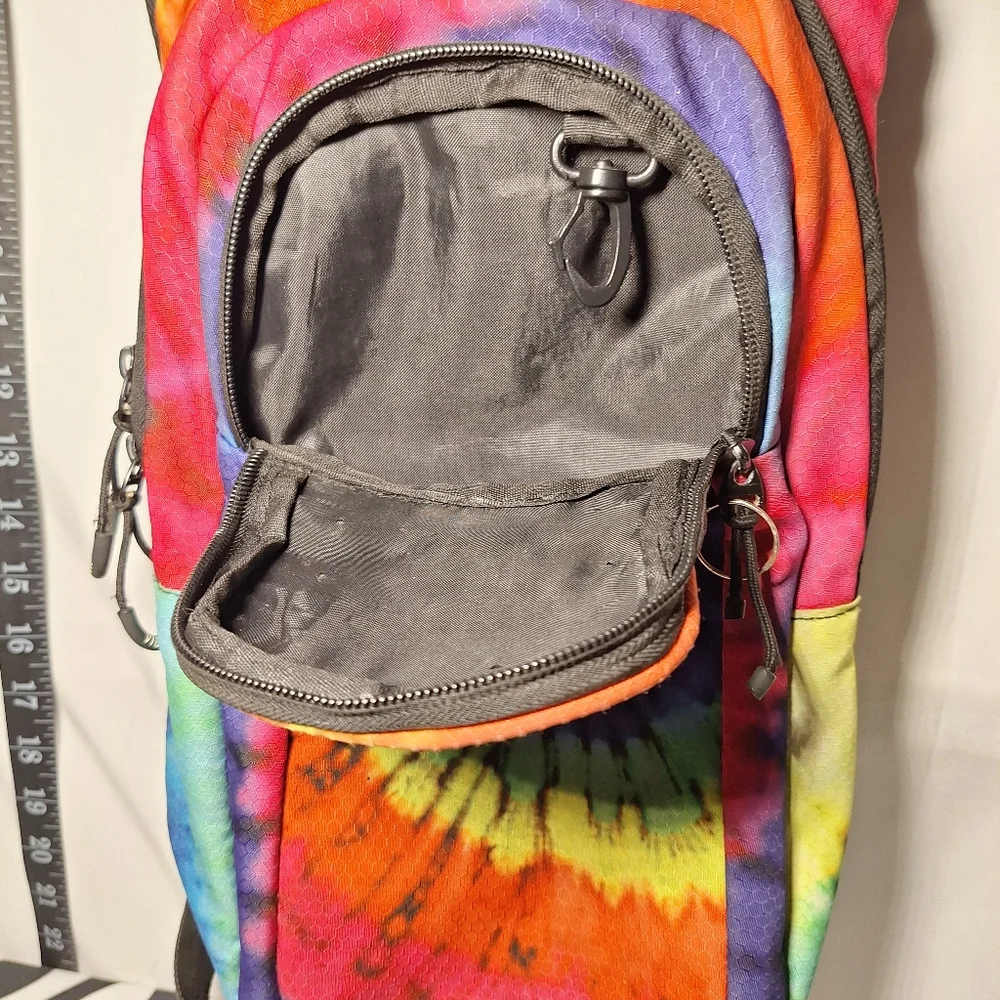 Vibedration hydration backpack