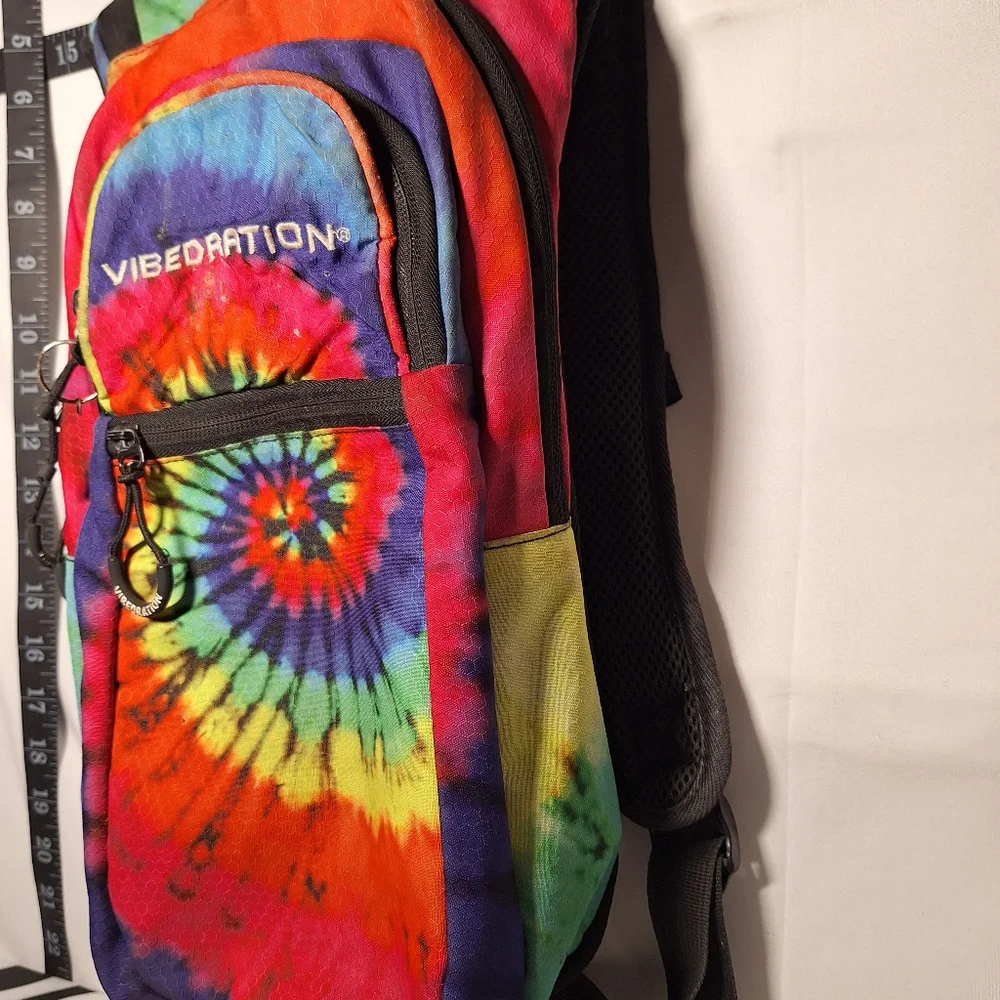Vibedration hydration backpack