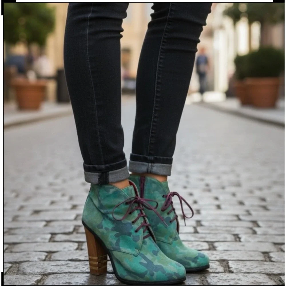 Hilfiger Collection Spring 12' Suede Camo Wood Heel Lace Up Booties 11
