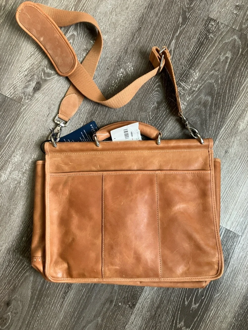El Portal hardware leather
