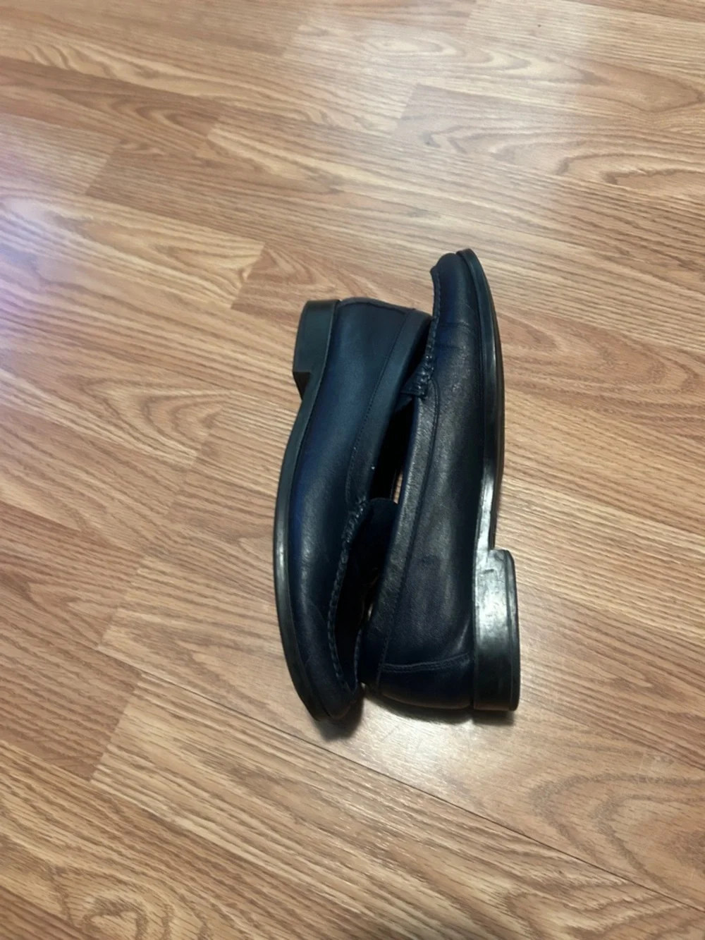G.H. Bass & Co. slip design bass