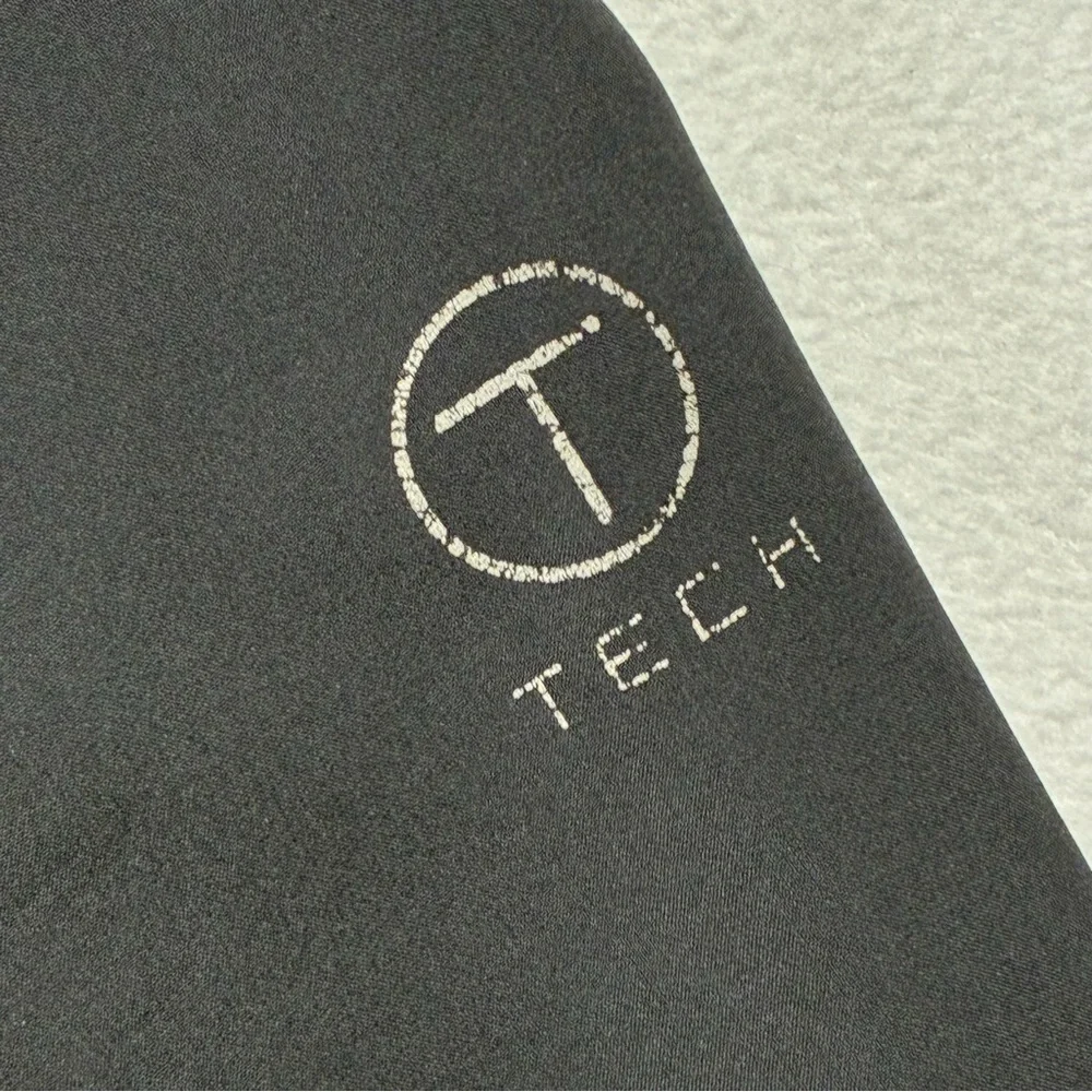 Tumi tech by