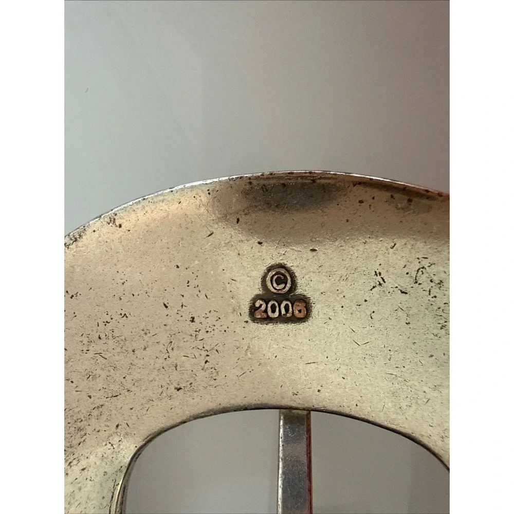Western Rise touch hardware stylish