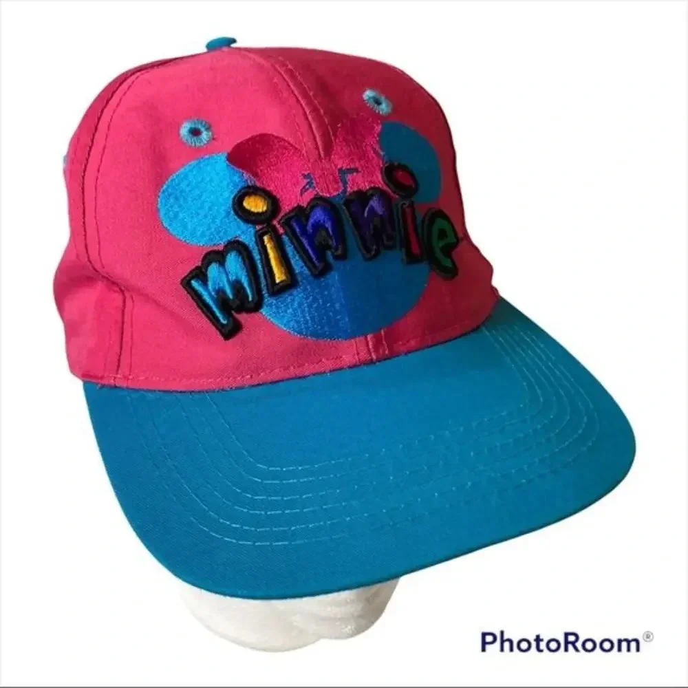 Disney Mickey,‎ inc. “Minnie” youth SnapBack hat.