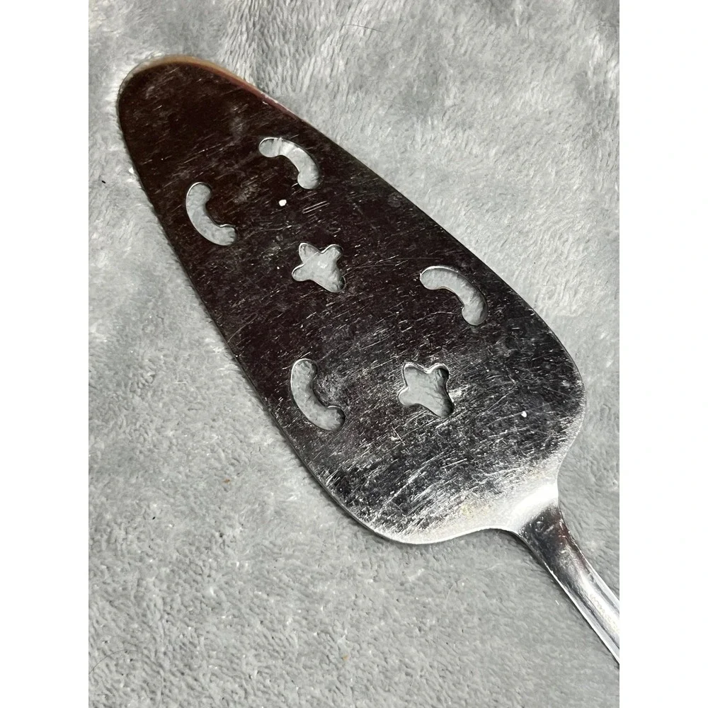 Utica Cutlery Co. vintage elegance