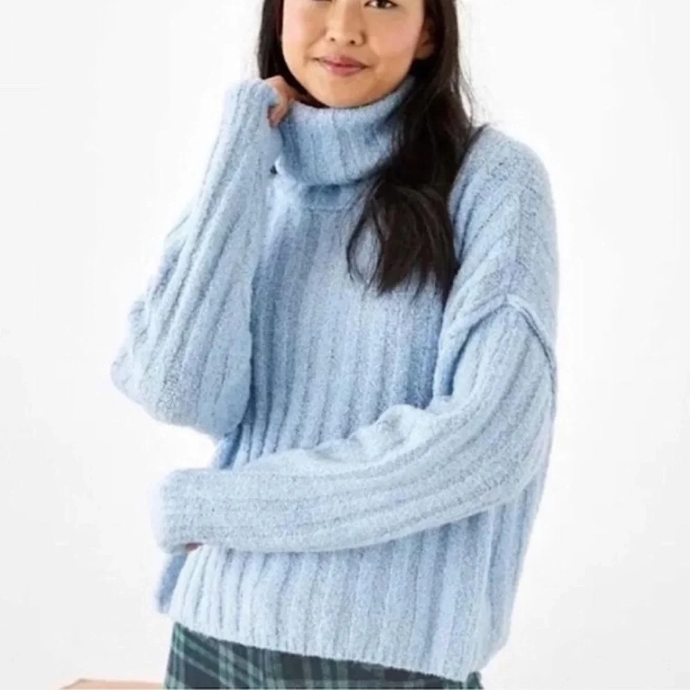American Eagle Women Sz L Blue Turtleneck Long Sleeve Oversized Cropped Sweater