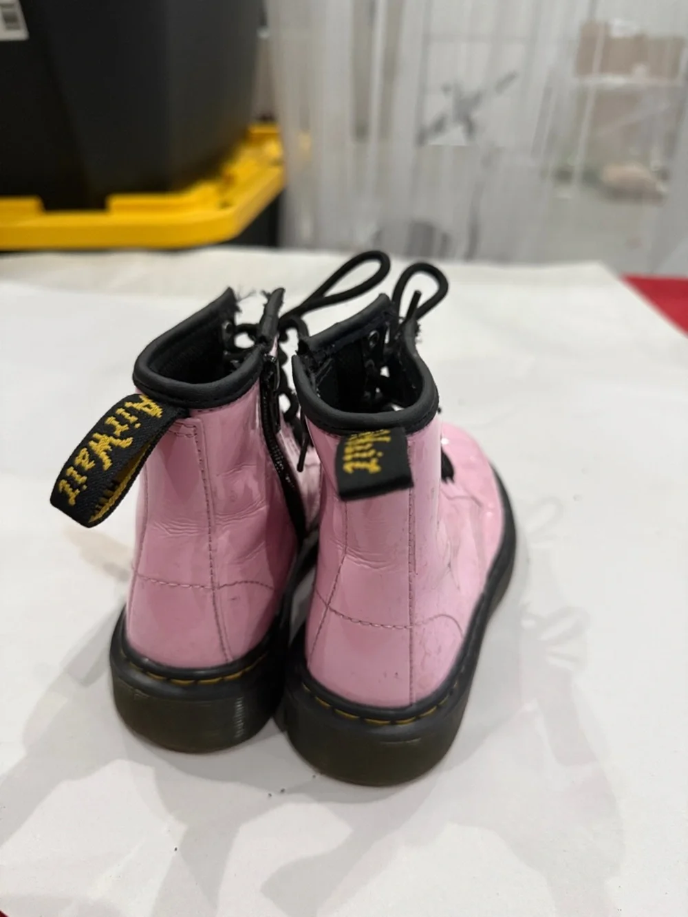 Dr. Martens kids lace