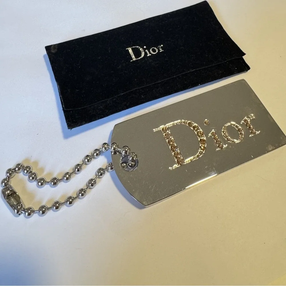 Dior silver item