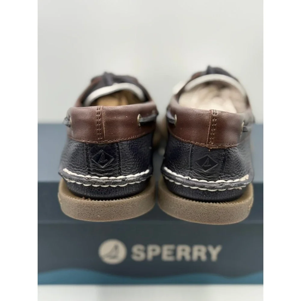 Sperry Top-Sider classic boat