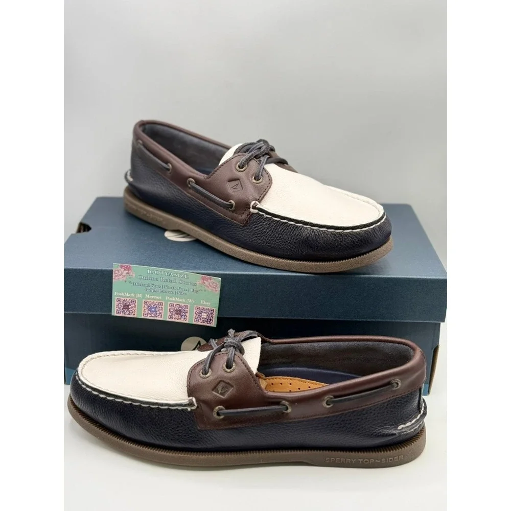 Sperry Top-Sider classic boat