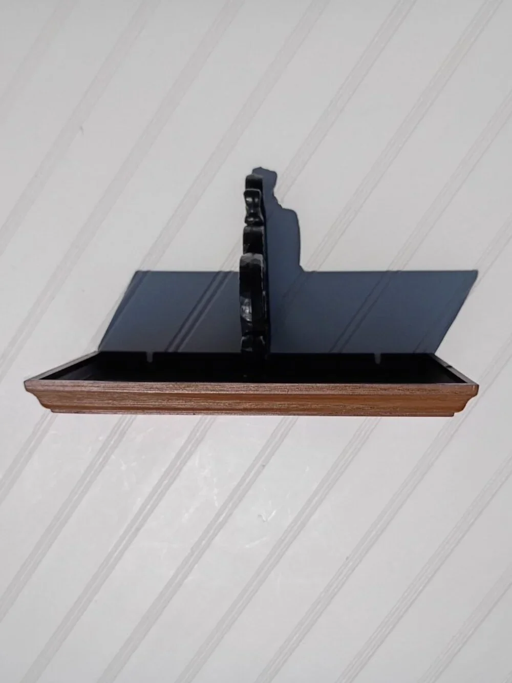 Homco wooden material