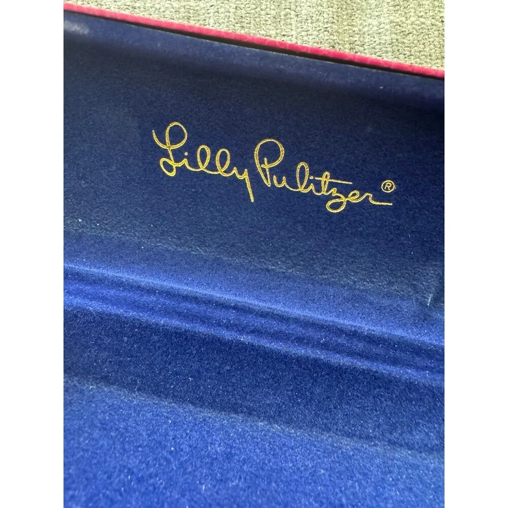 Lilly Pulitzer keep your