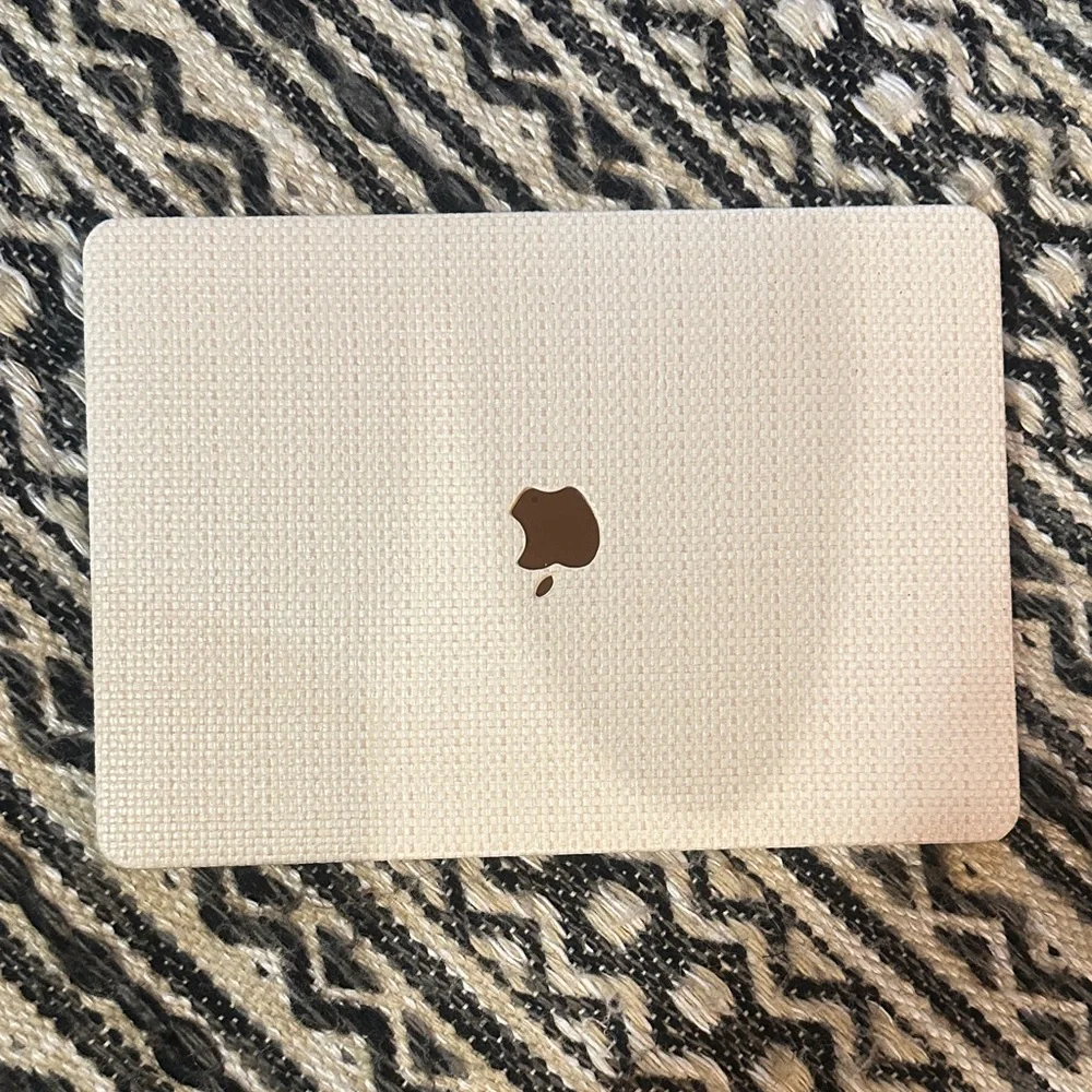 Apple - MacBook Air