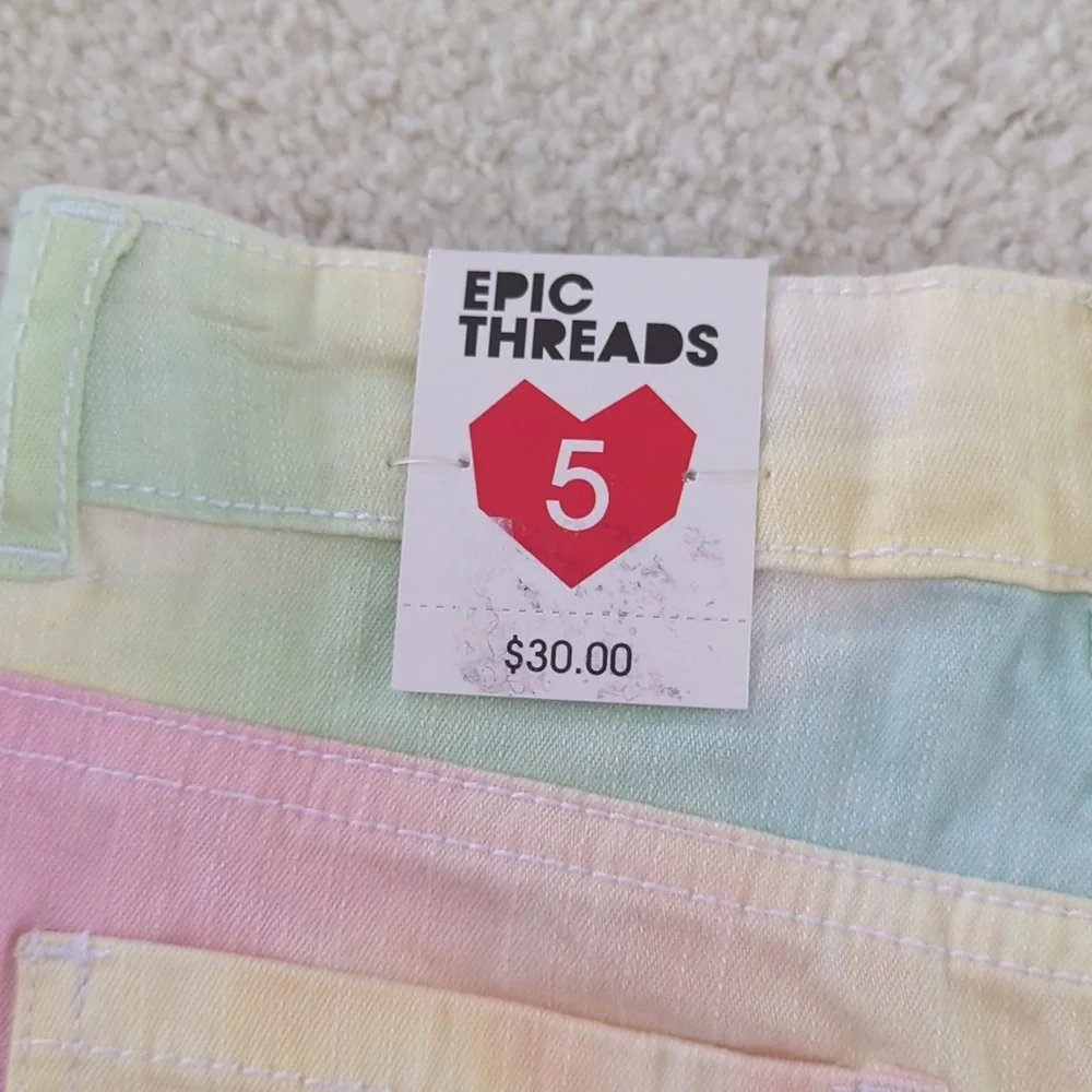 Epic Threads tie fashionista front