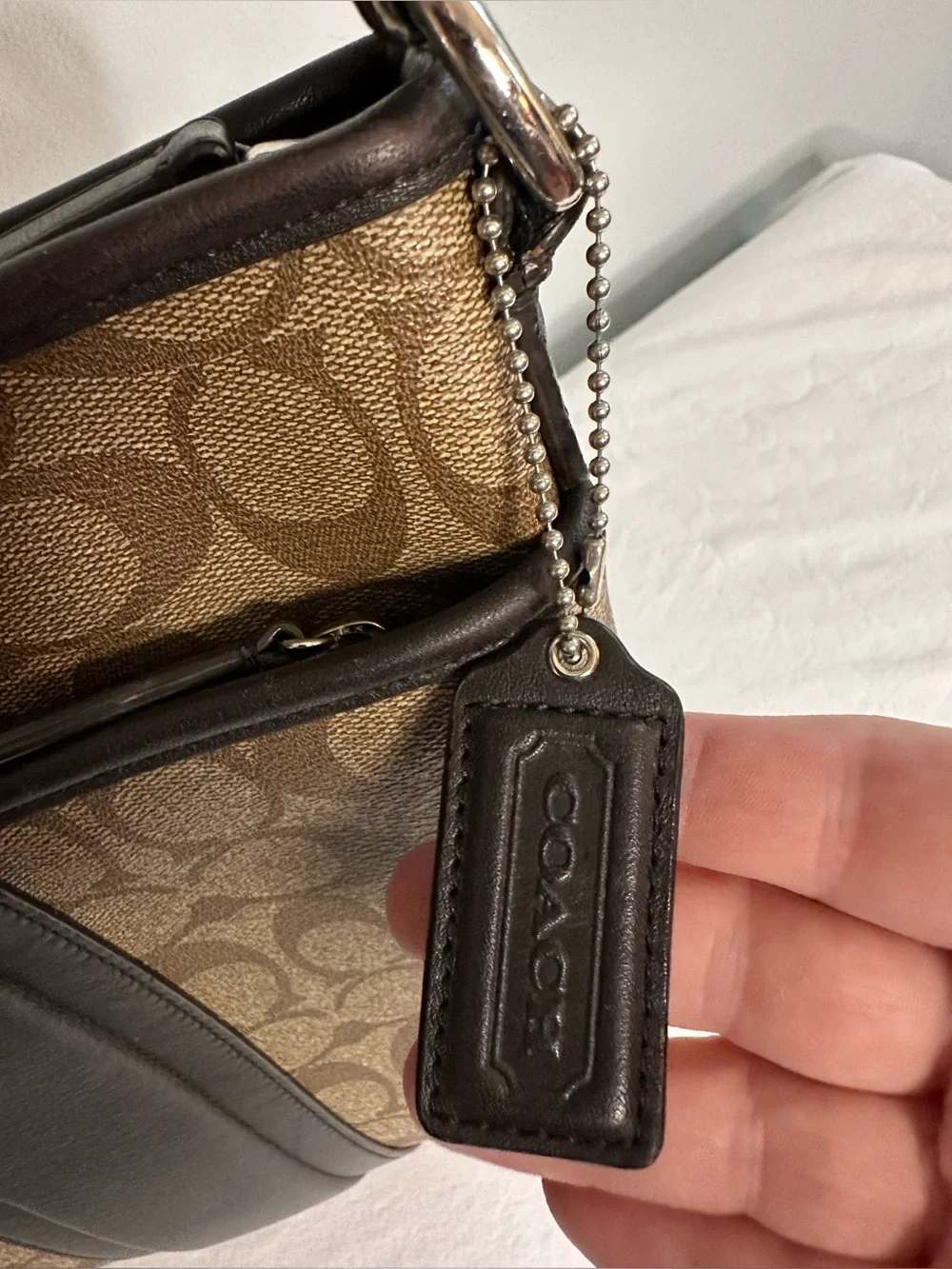 Coach signature cc