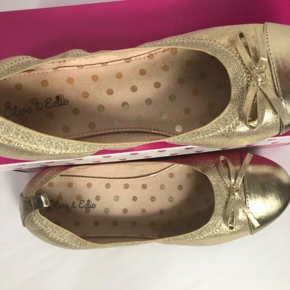 Olive & Edie taylor further than