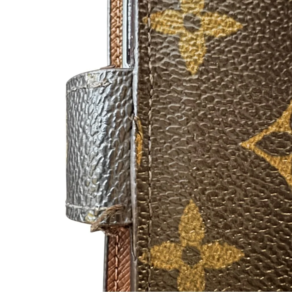 Louis Vuitton such has minor
