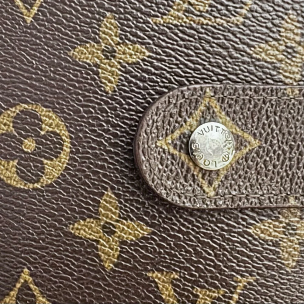 Louis Vuitton strap other minor