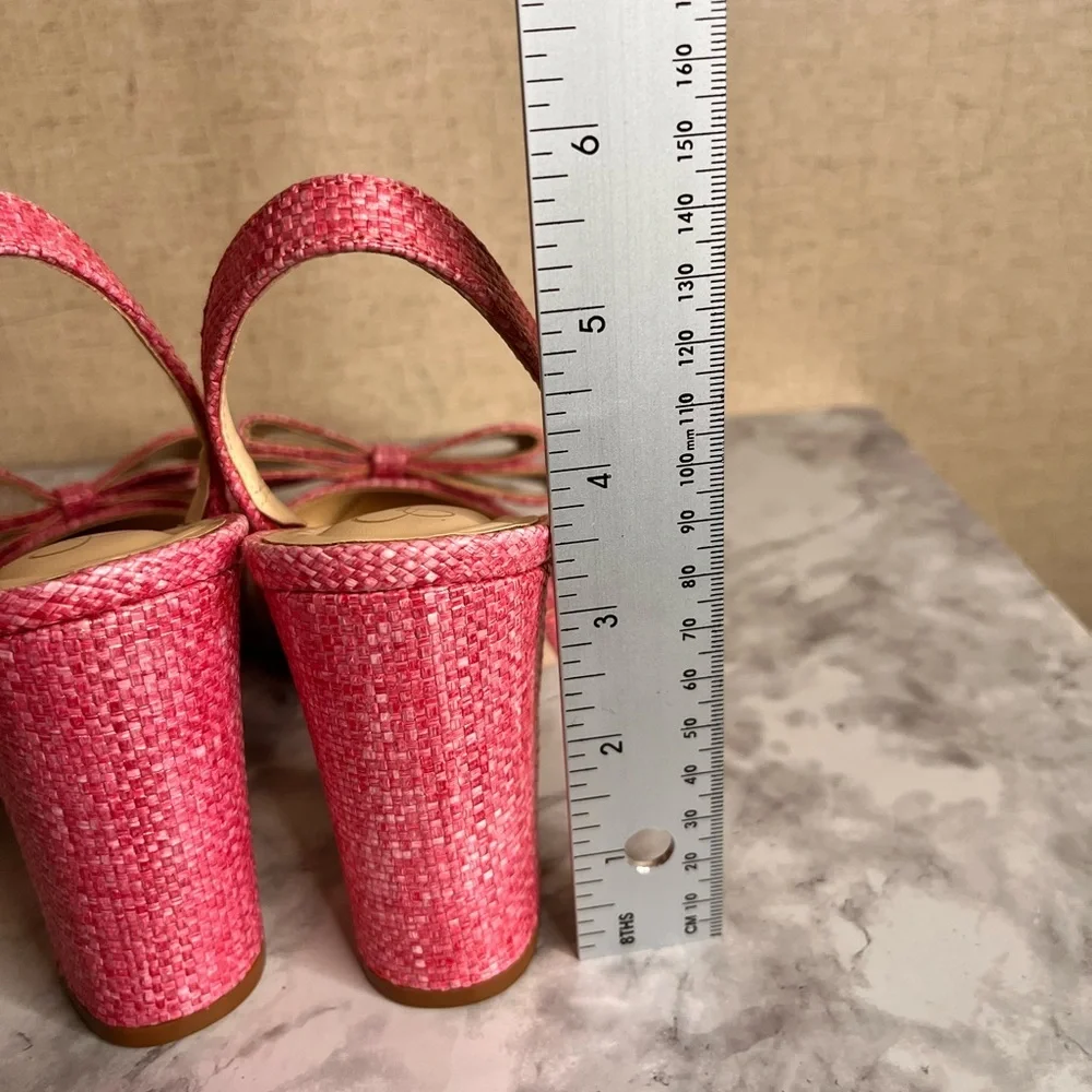 Jessica Simpson these comfort