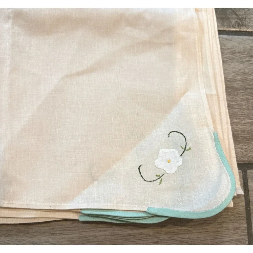 N/A vintage linen