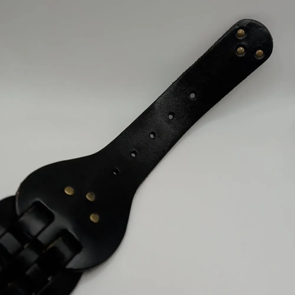 GAP discoloration buckle creasing