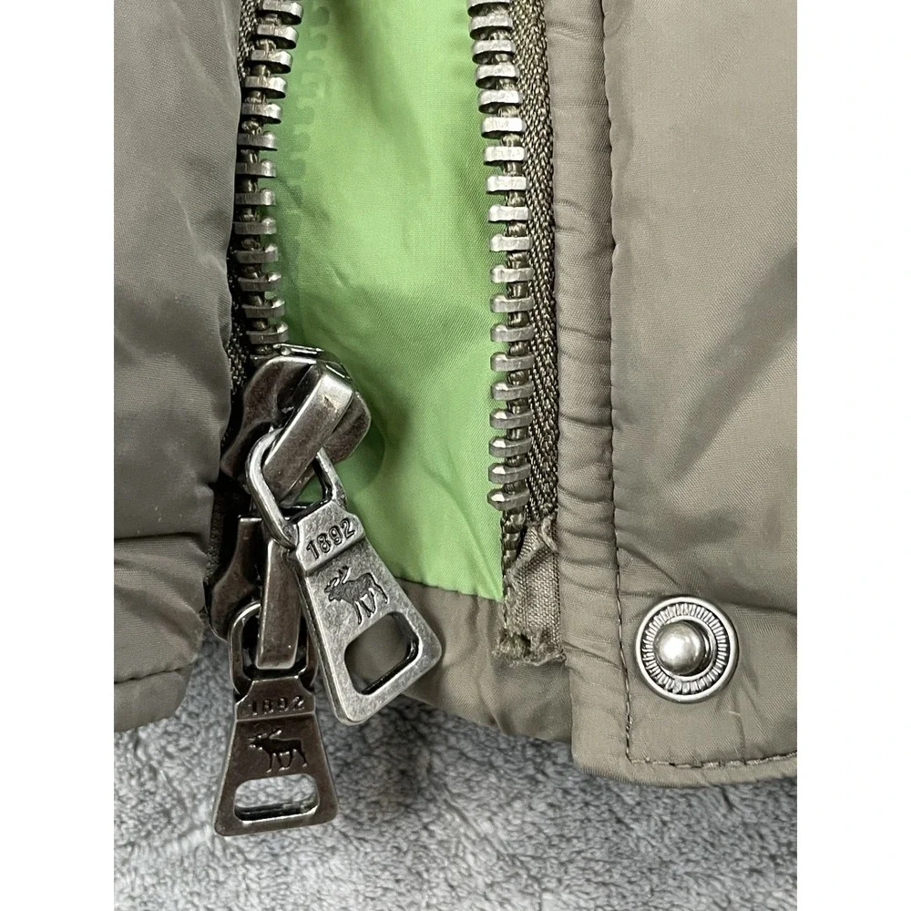 Abercrombie & Fitch authentic abercrombie