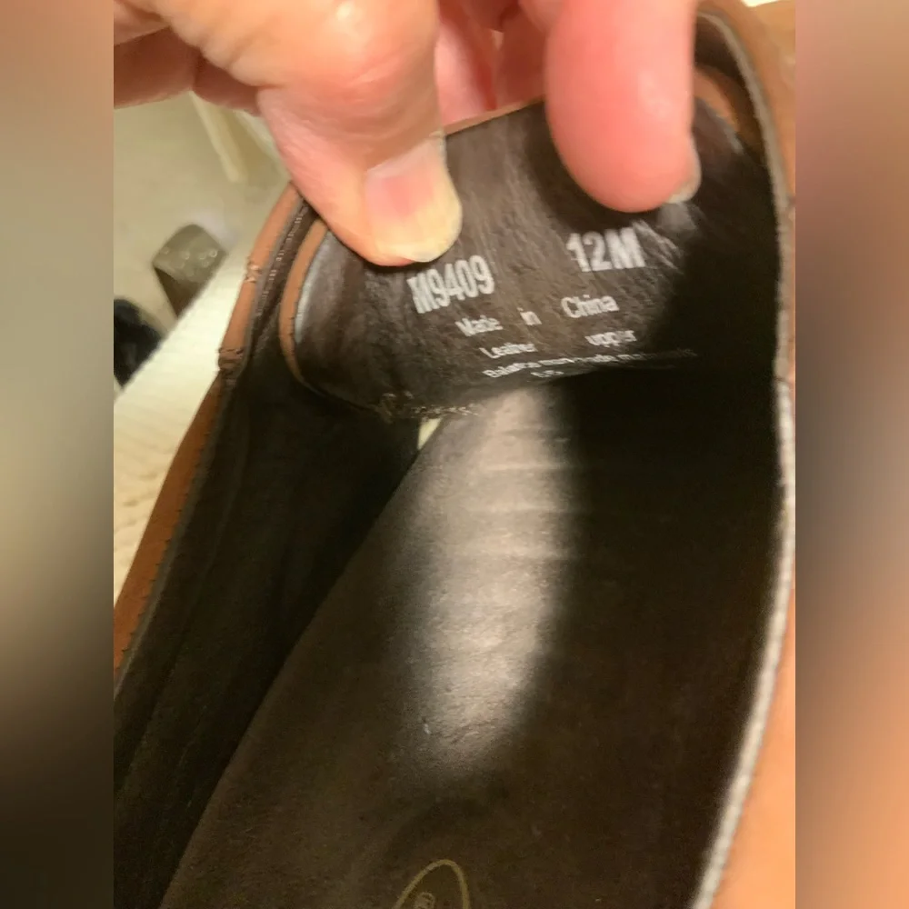 Rockport note leather