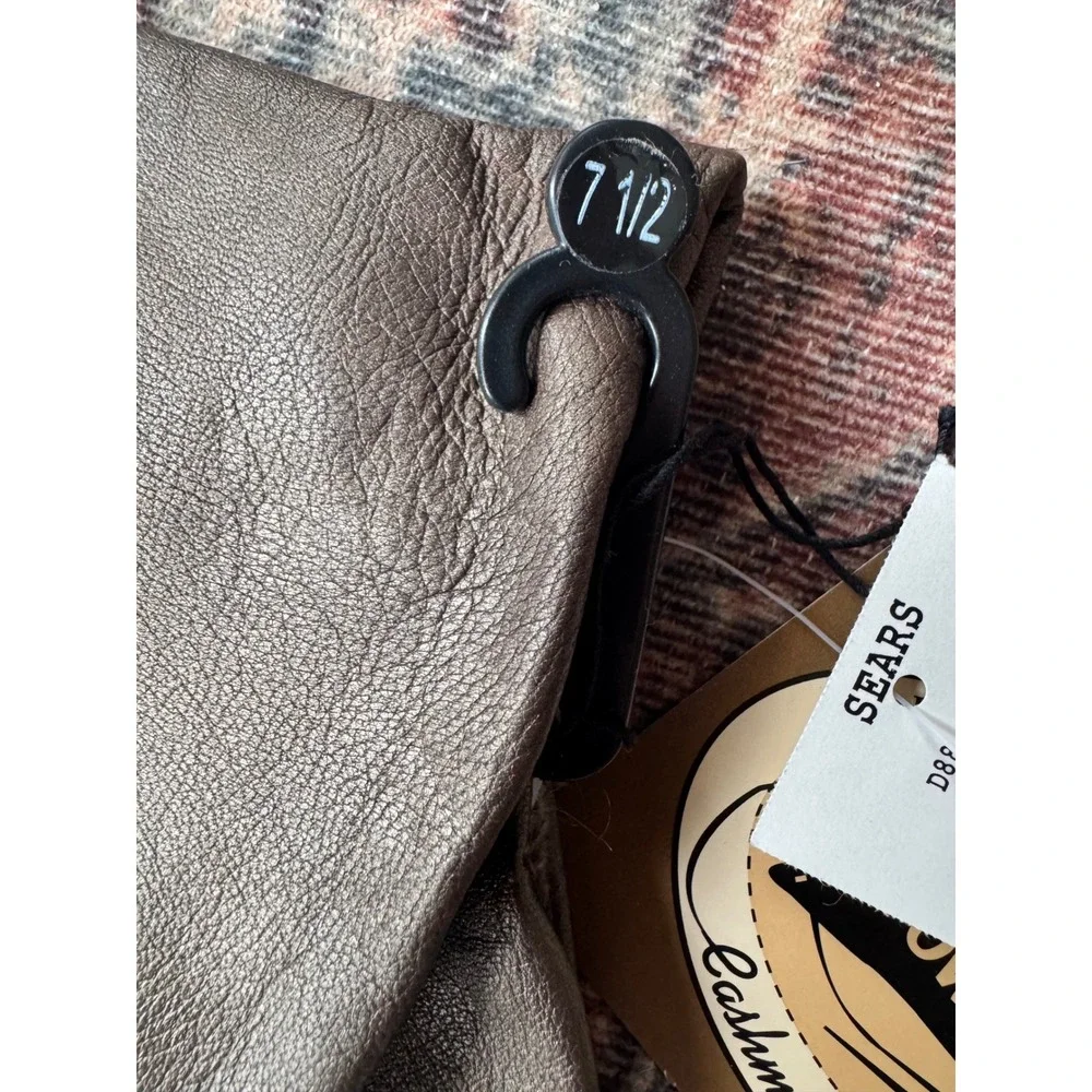Fownes nwt vintage