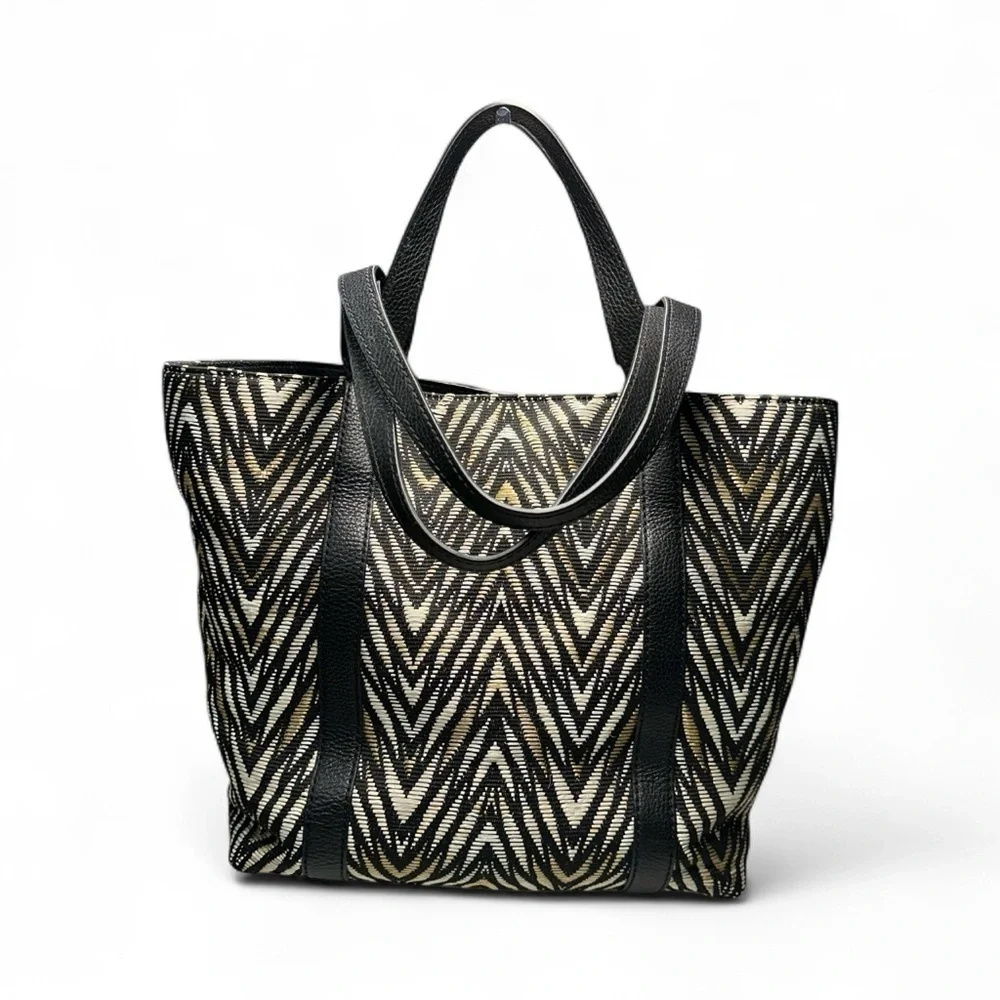henri bendel stylish shoulder