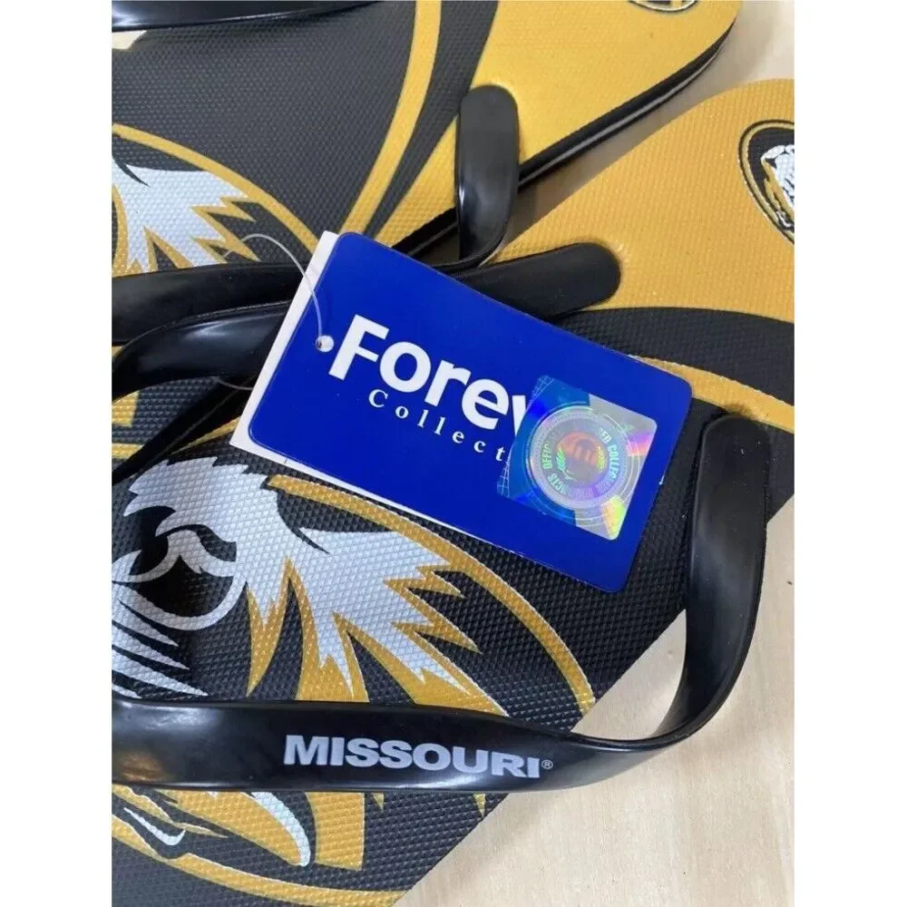 Forever Collectibles name flops logo