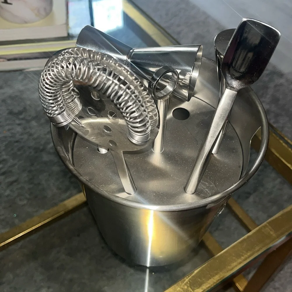 Crate&Barrel bar tool