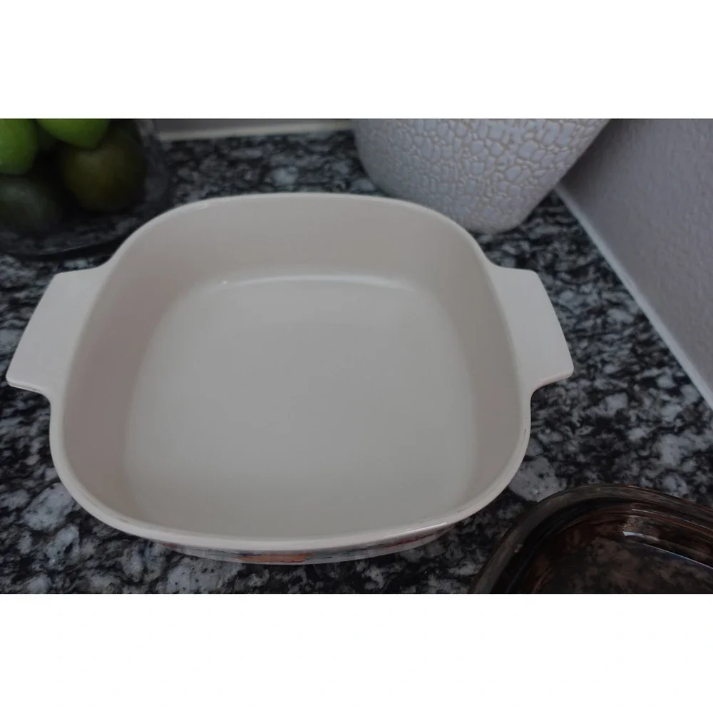 The Unbranded Brand casserole beige