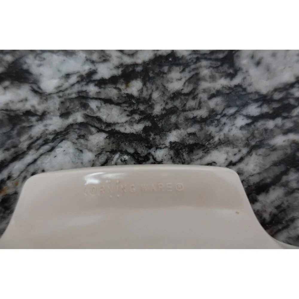 The Unbranded Brand casserole beige