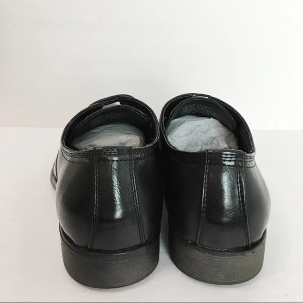 Kenneth Cole kenneth cole