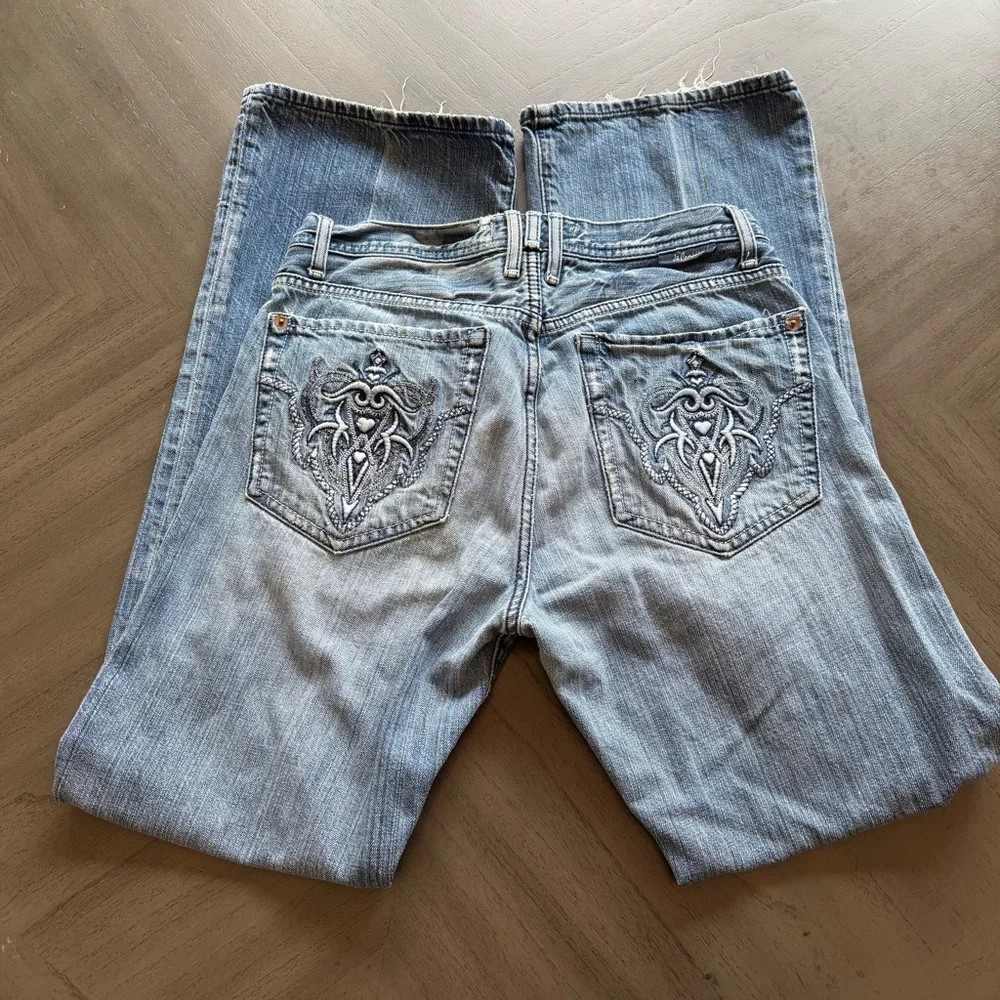 Vintage durable true features