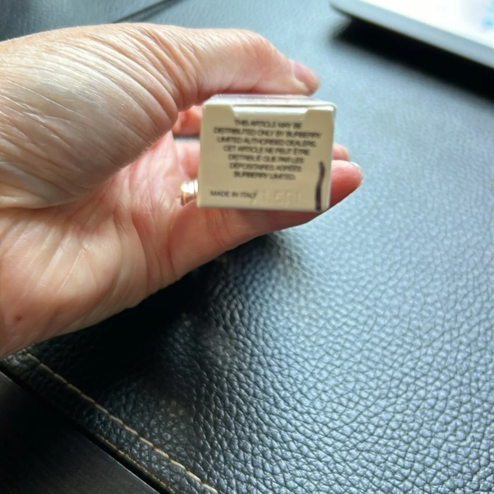 Burberry sheer concealer