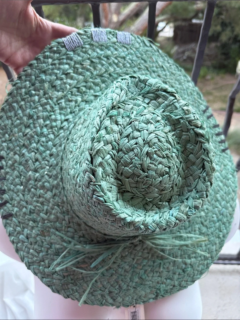 Odiva hat stitched texture