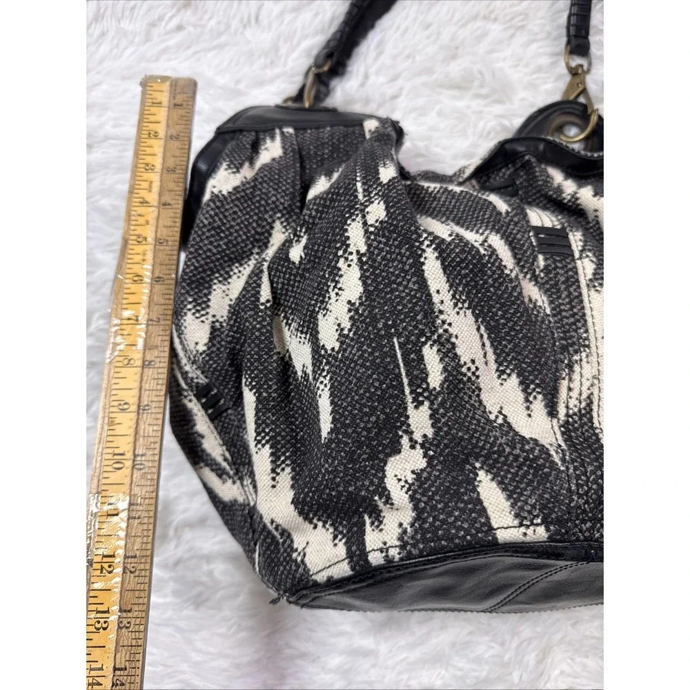 Lucky Brand stylish lucky