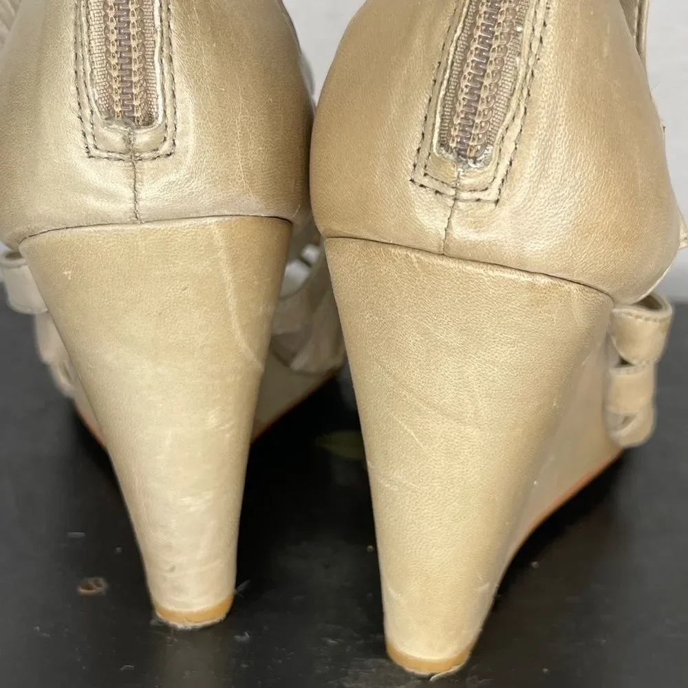Vince Camuto good pre