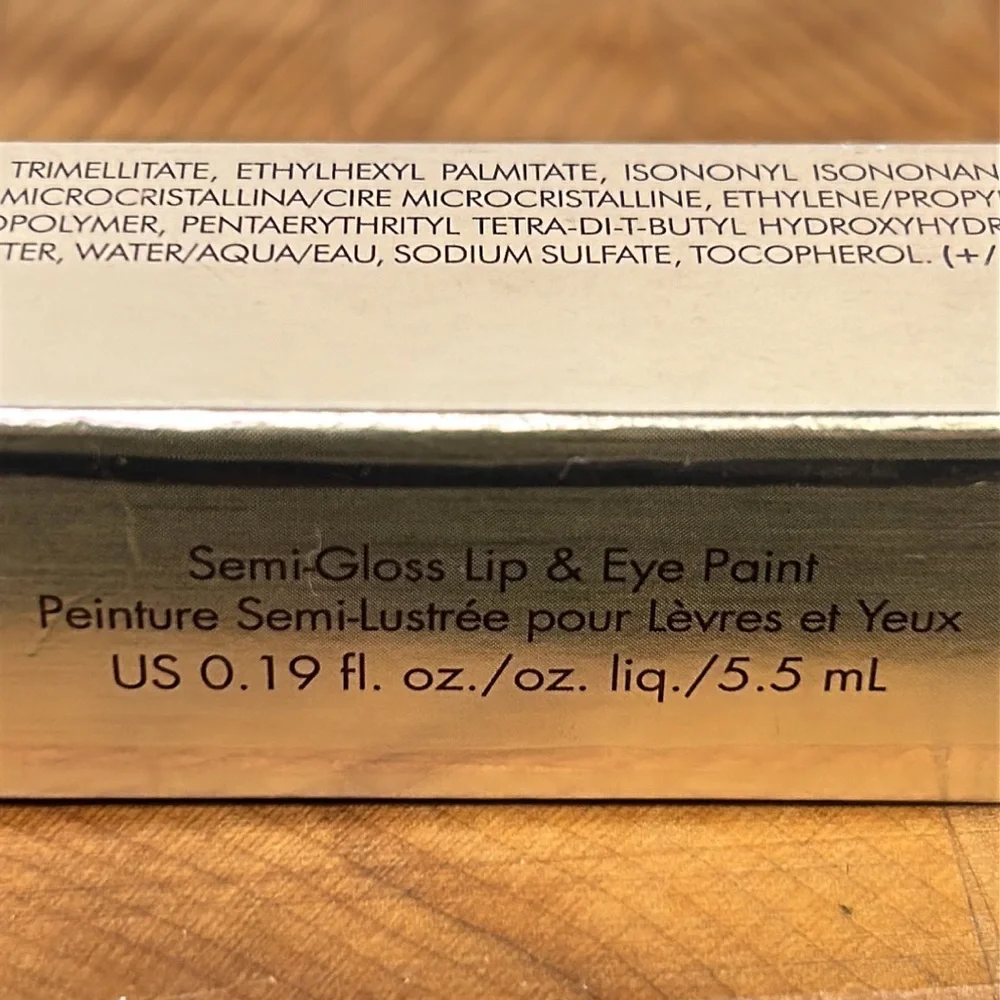 Stila part wear small