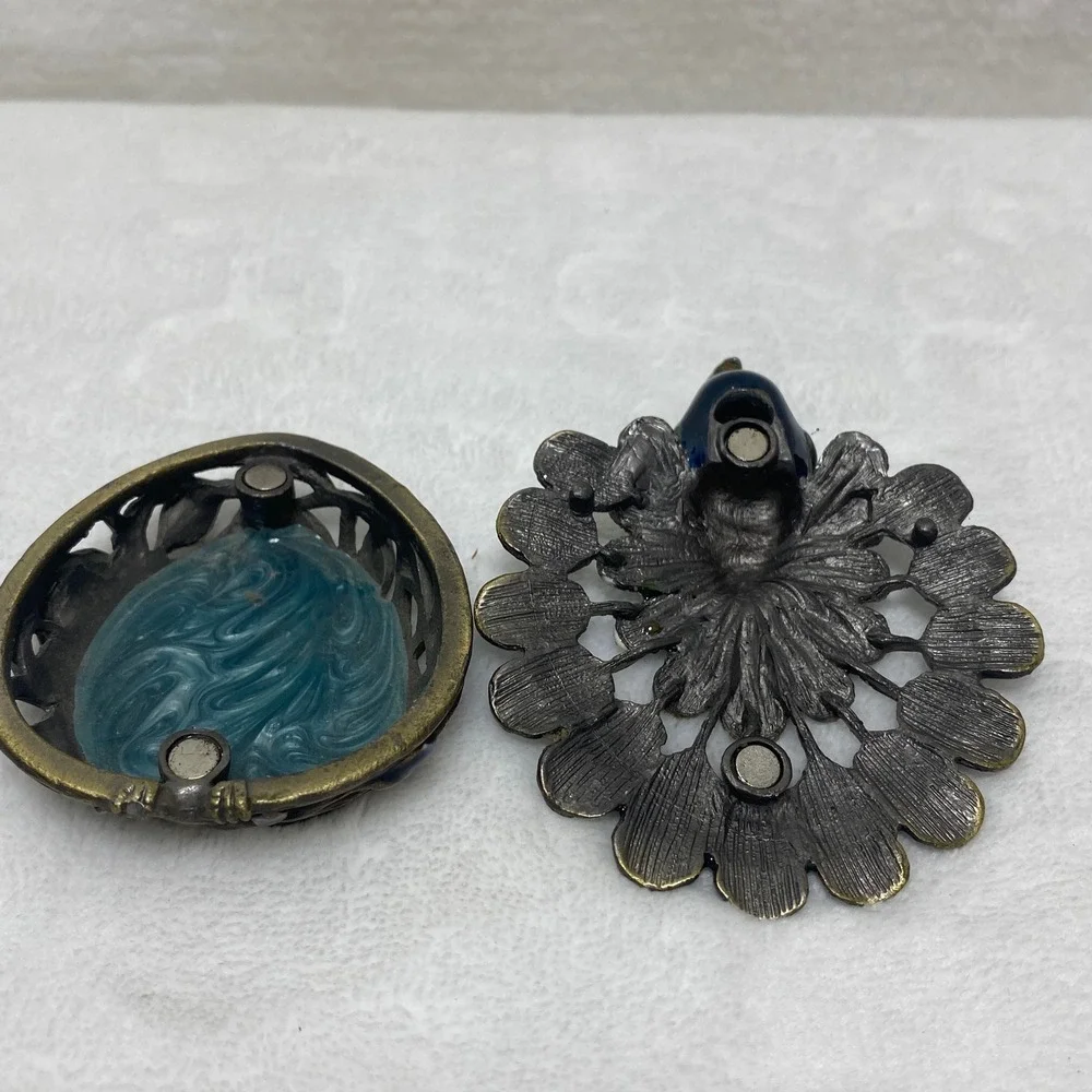 N/A decorative peacock