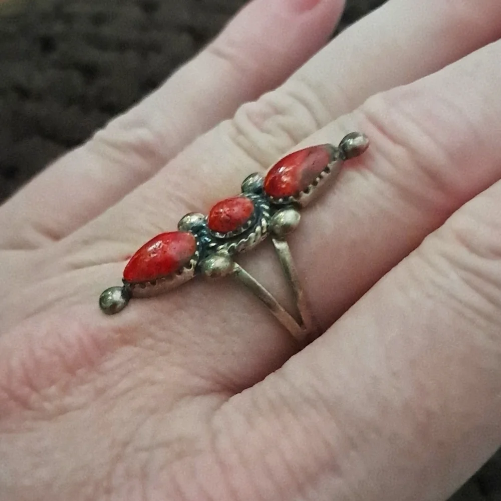 N/A stone red